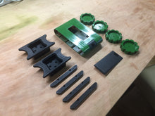 Load image into Gallery viewer, RC FPV tank rover model